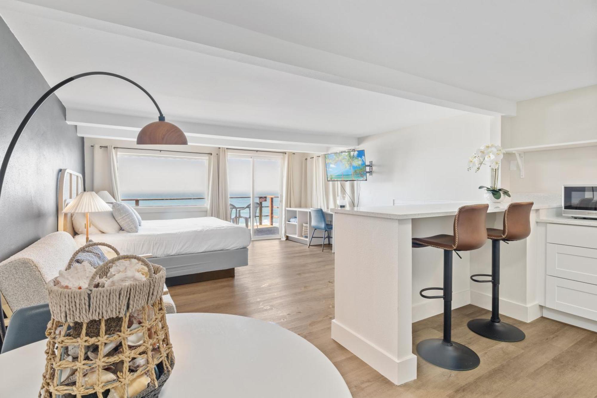 9 Oregon Coast Beach Hotels That Deserve Your Booking