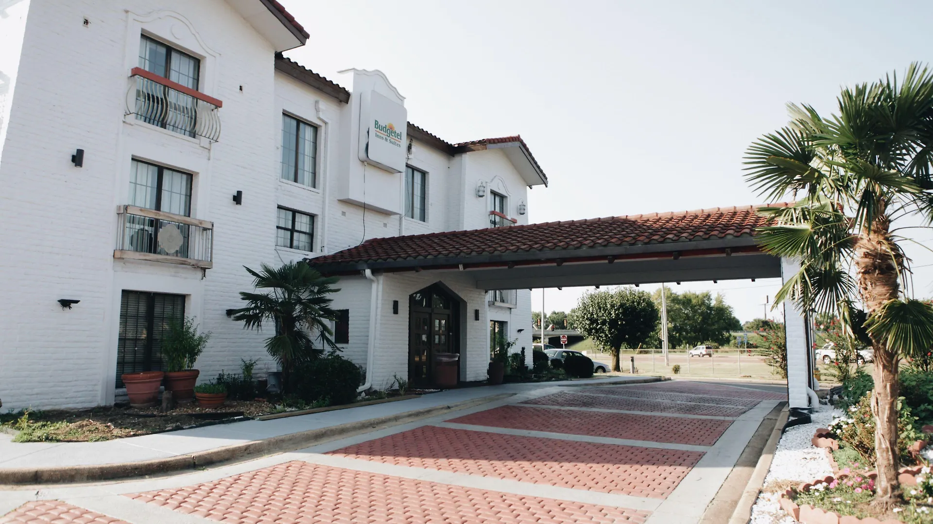 7 Cheap Hotels Near Memphis Botanic Garden Worth Booking