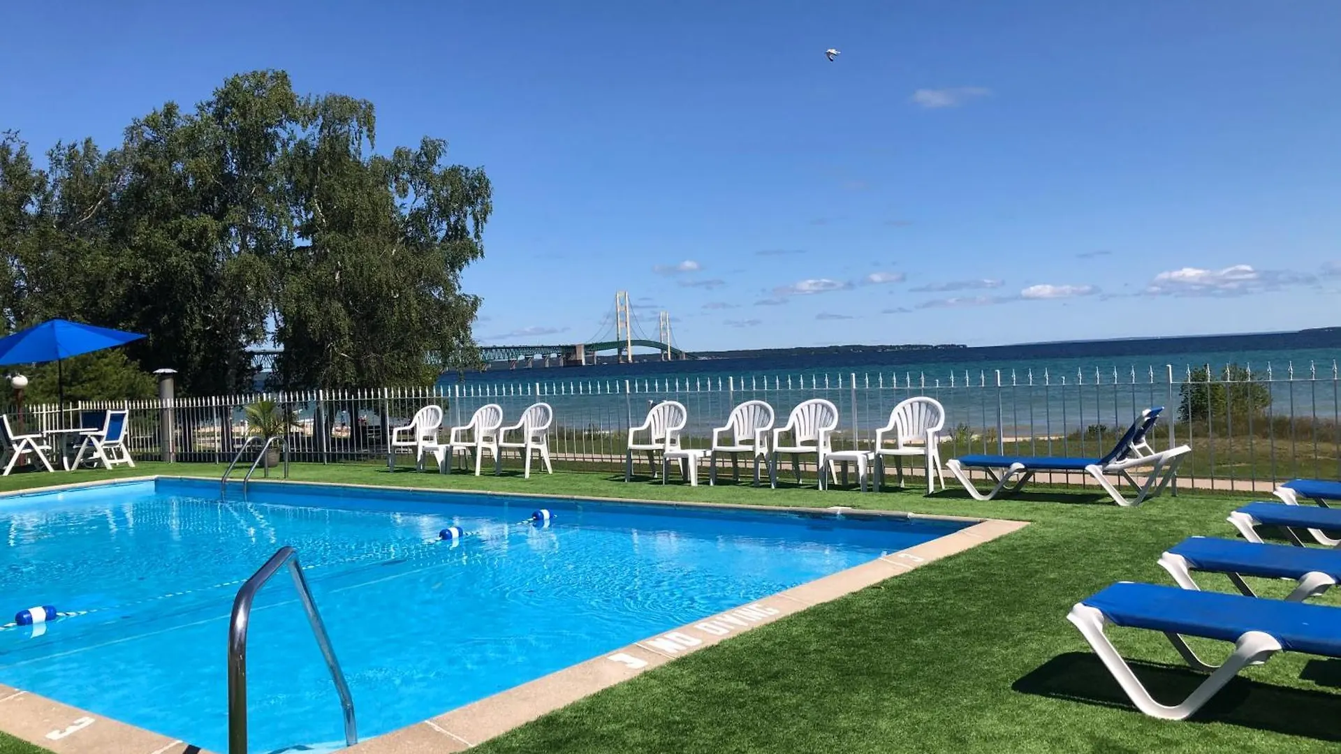 4 Central Hotels Close to Kiwanis Beach, Saint Ignace