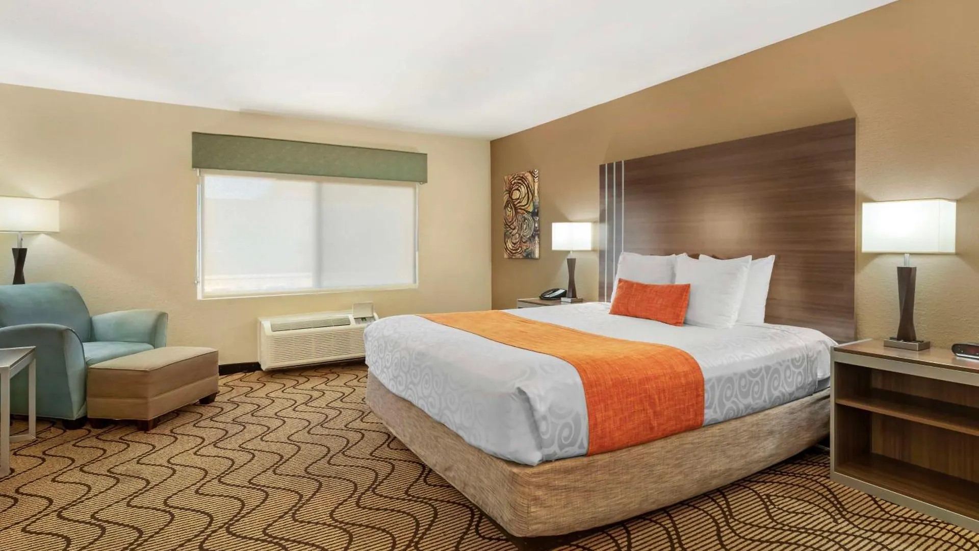 Staying in California: 15 Best Western Hotels Compared