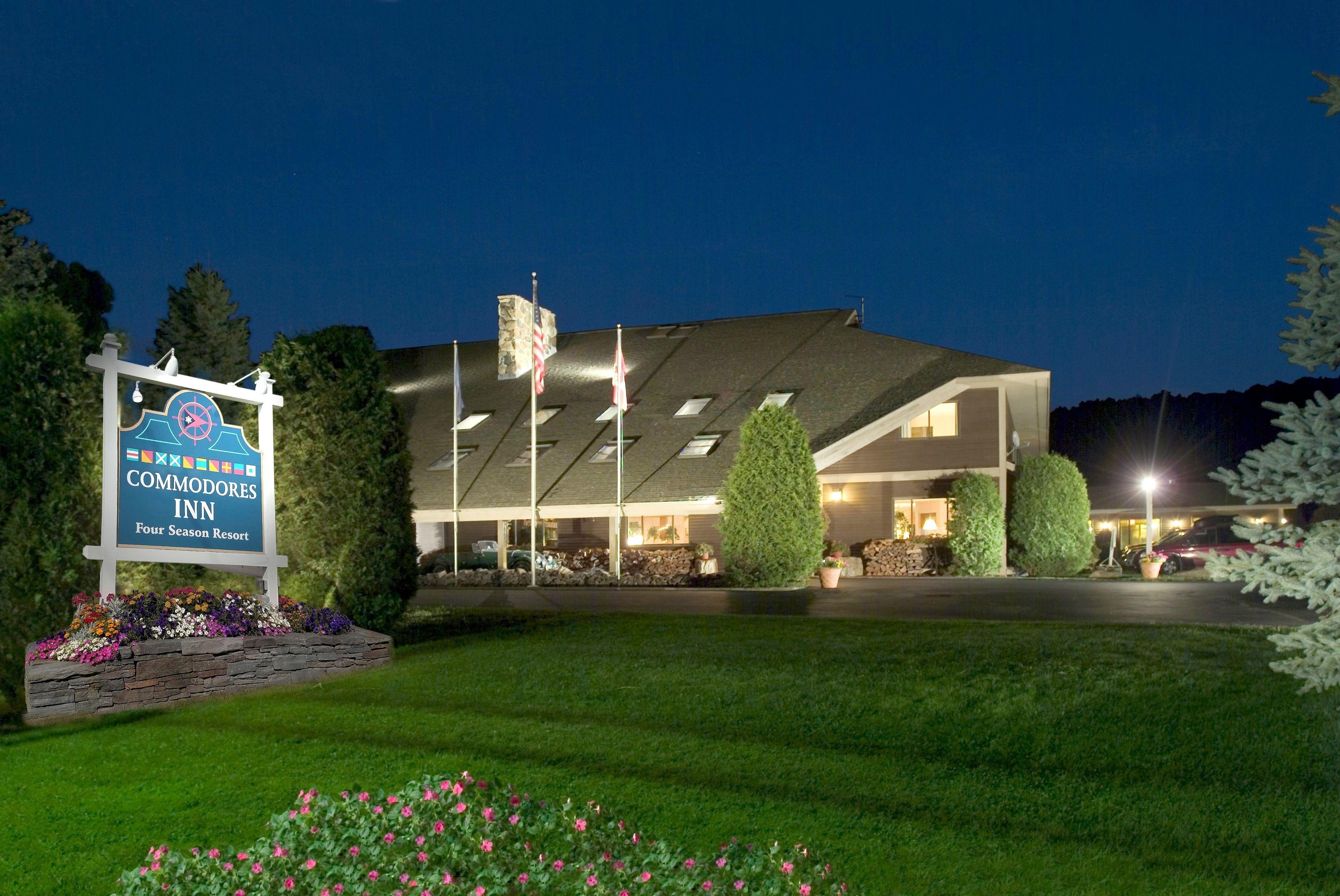 Where to Stay Near Smugglers Notch: 6 Central Stowe Hotels